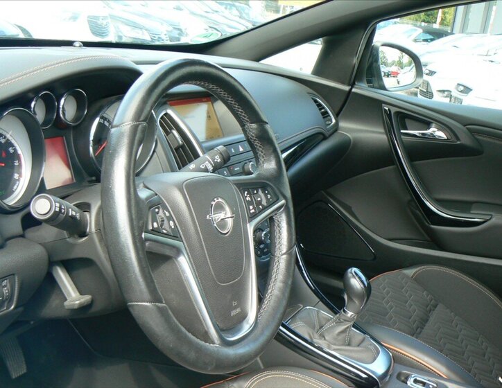 Opel Cascada Kabriolet 1,4 l 103 kw