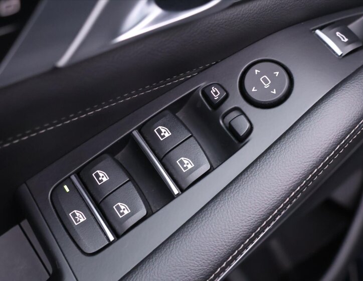 BMW X5 SUV / Terénní 3,0 l 294 kw