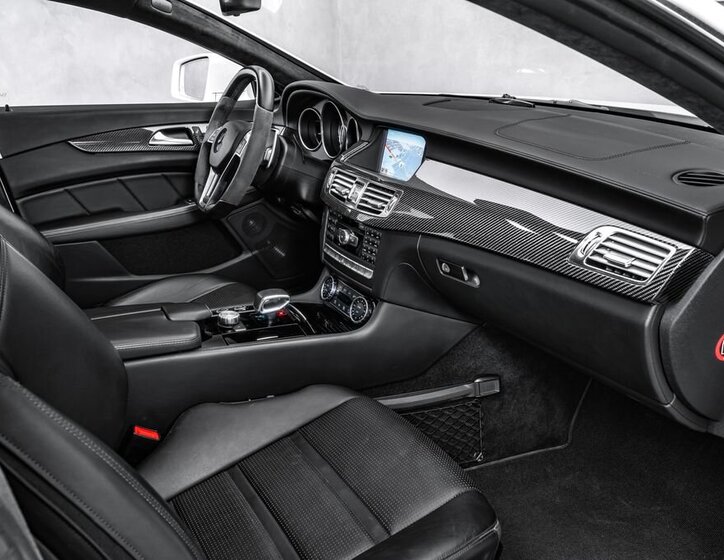 Mercedes-Benz CLS Kupé 5,5 l 386 kw