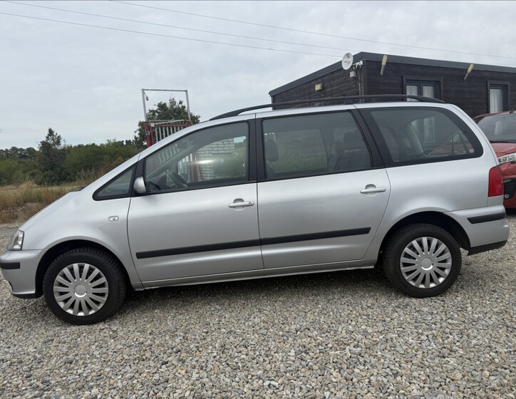 Seat Alhambra 8