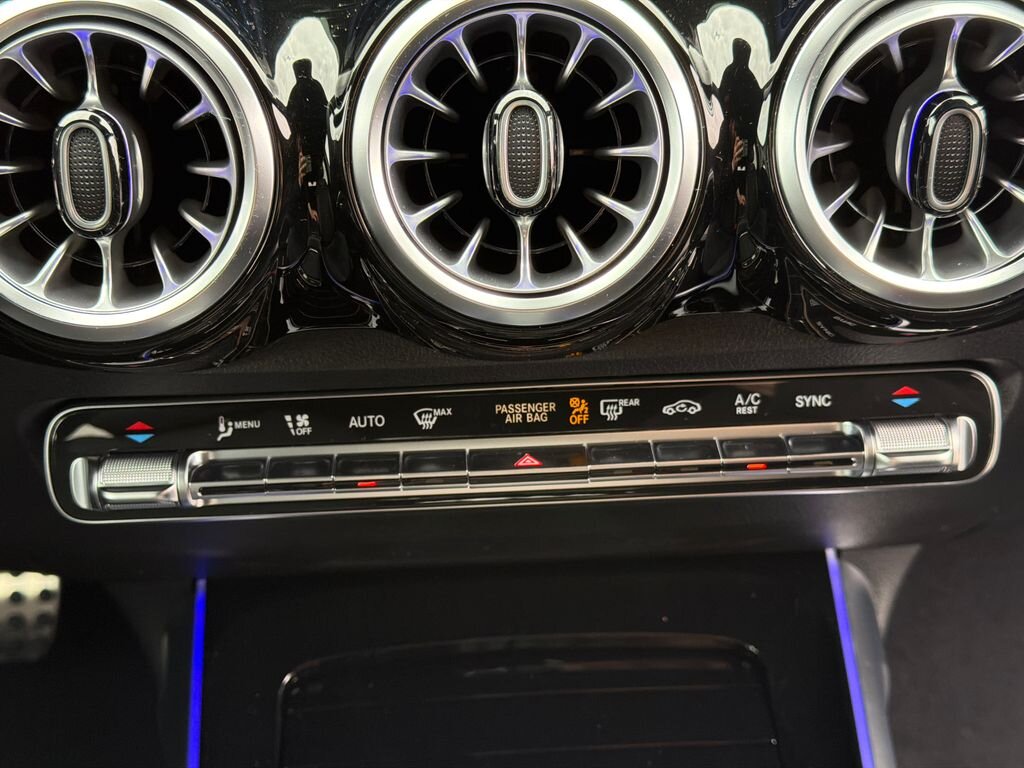 Mercedes-Benz GLB SUV / Terénní 2,0 l 110 kw