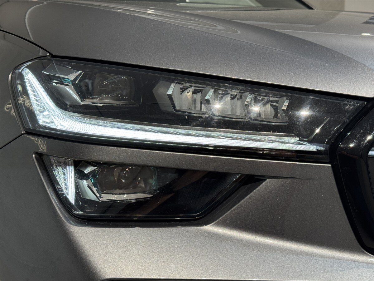 Škoda Kodiaq SUV / Terénní 1,5 l 150 kw