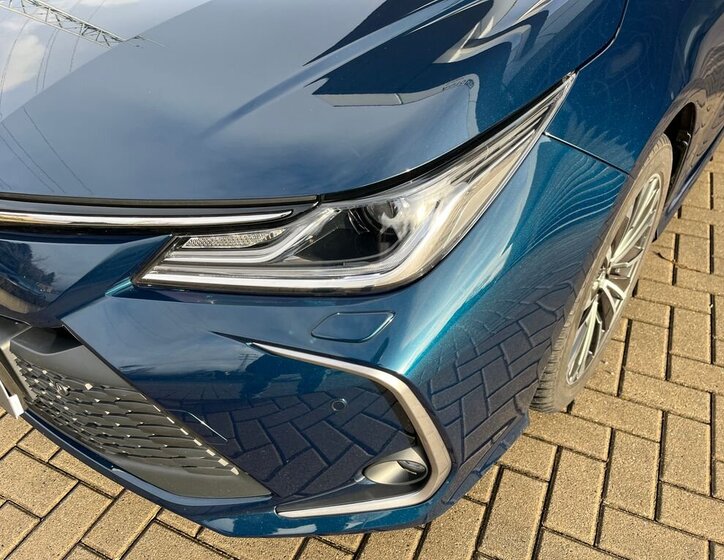 Toyota Corolla Sedan 1,5 l 92 kw