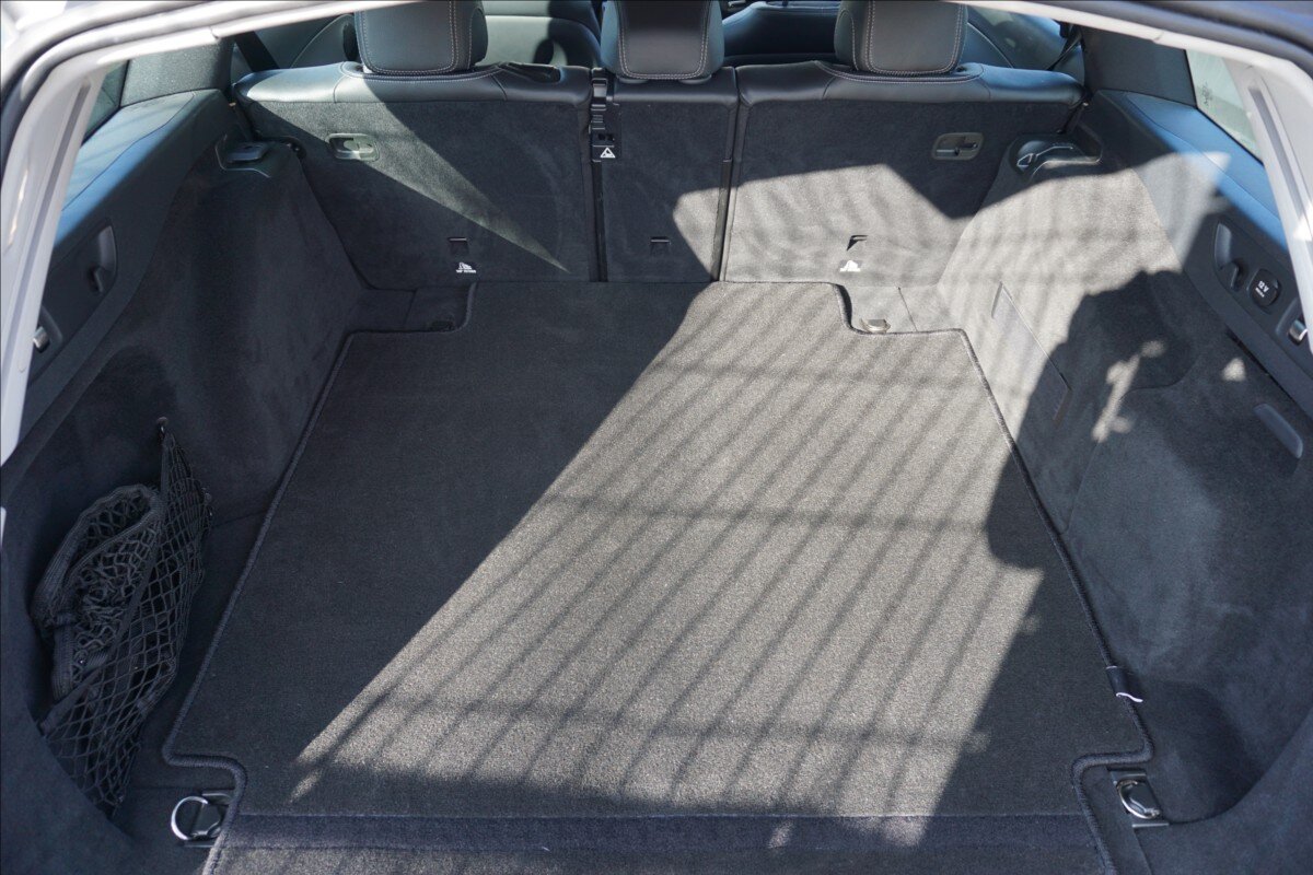 Mercedes-Benz Třídy E Kombi 2,0 l 143 kw