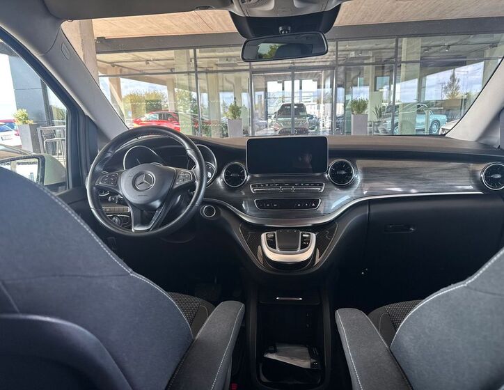 Mercedes-Benz EQV 12