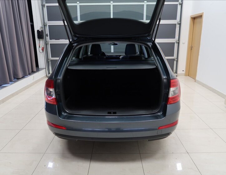 Škoda Octavia Kombi 2,0 l 110 kw