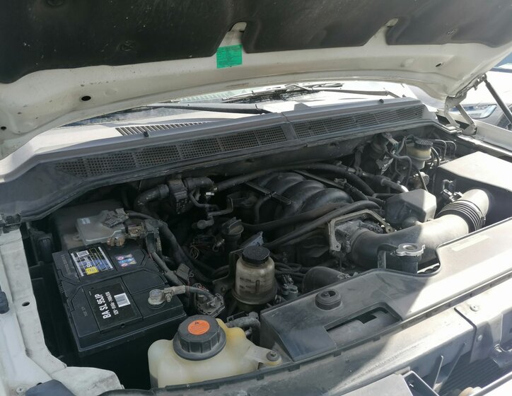 Nissan Armada SUV / Terénní 5,6 l 233 kw