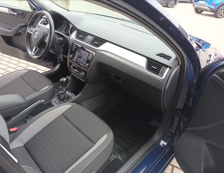 Škoda Rapid Hatchback 999,0 81 kw