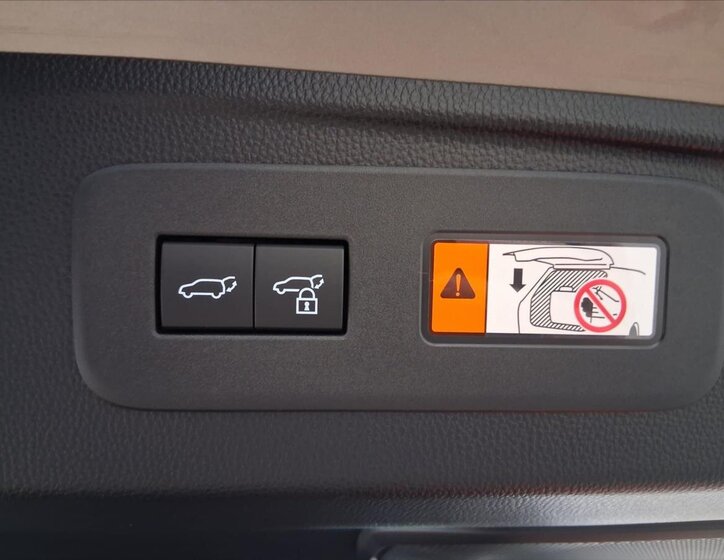 Toyota Land Cruiser SUV 2,8 l 151 kw