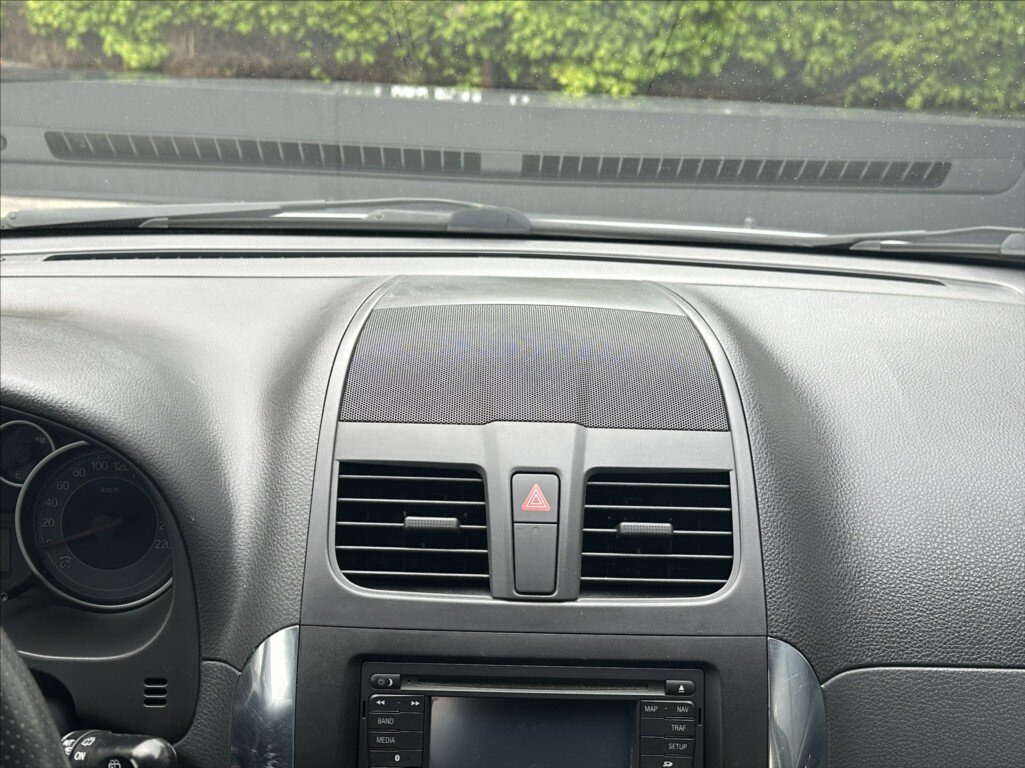 Suzuki SX4 Hatchback 2,0 l 99 kw