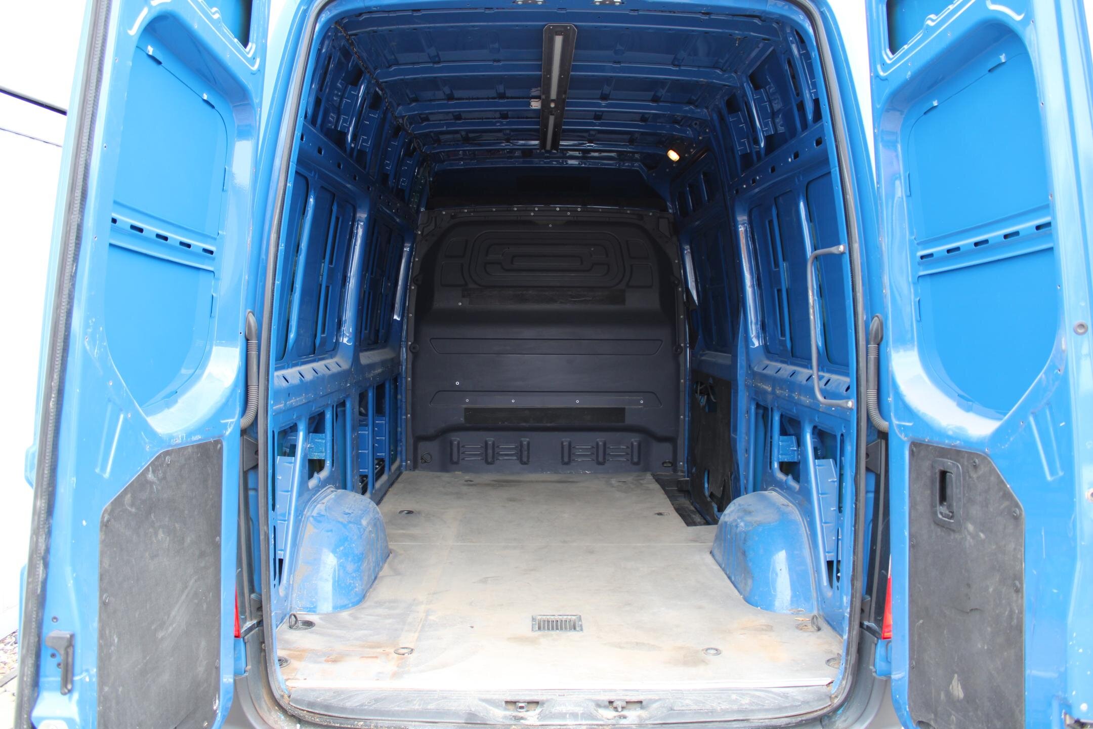 Mercedes-Benz Sprinter Užitková 2,1 l 120 kw