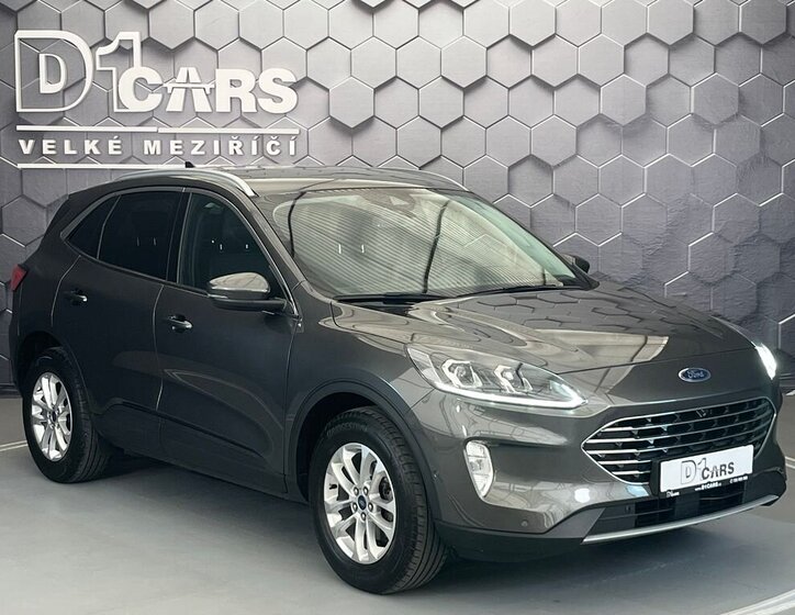 Ford Kuga SUV / Terénní 2,5 l 140 kw