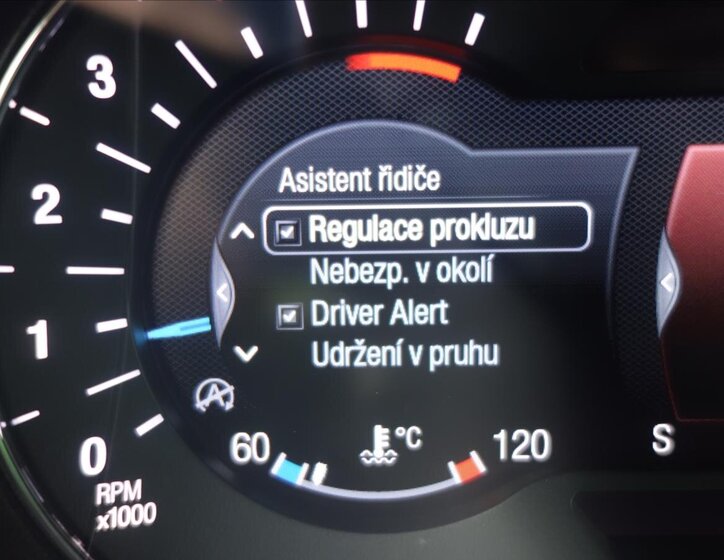 Ford Mondeo Kombi 2,0 l 110 kw