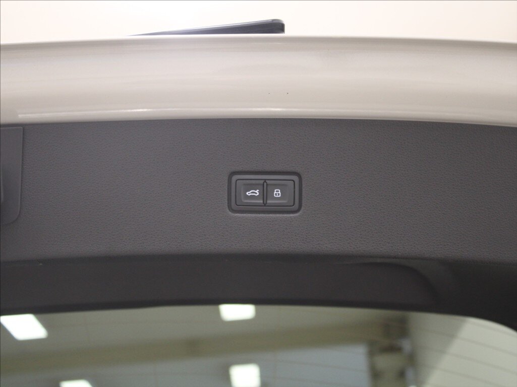 Audi Q8 SUV 3,0 l 210 kw