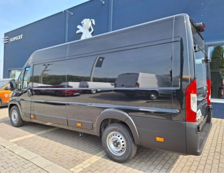 Peugeot Boxer Skříň 2,2 l 132 kw