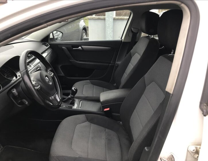 Volkswagen Passat Kombi 2,0 l 103 kw