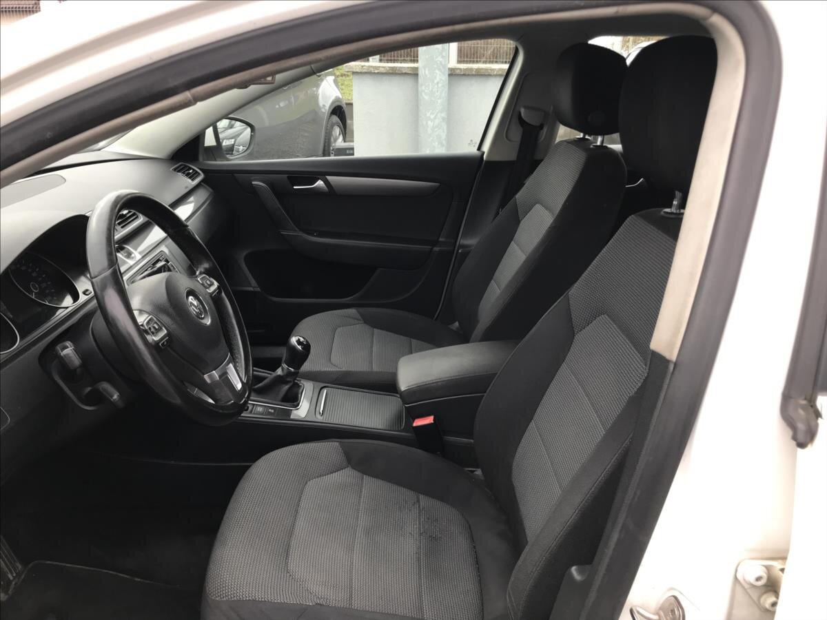 Volkswagen Passat Kombi 2,0 l 103 kw