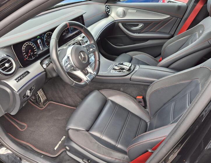 Mercedes-Benz Třídy E 6