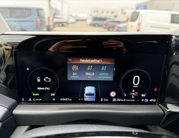 Ford Tourneo Custom Kombi 2,5 l 171 kw