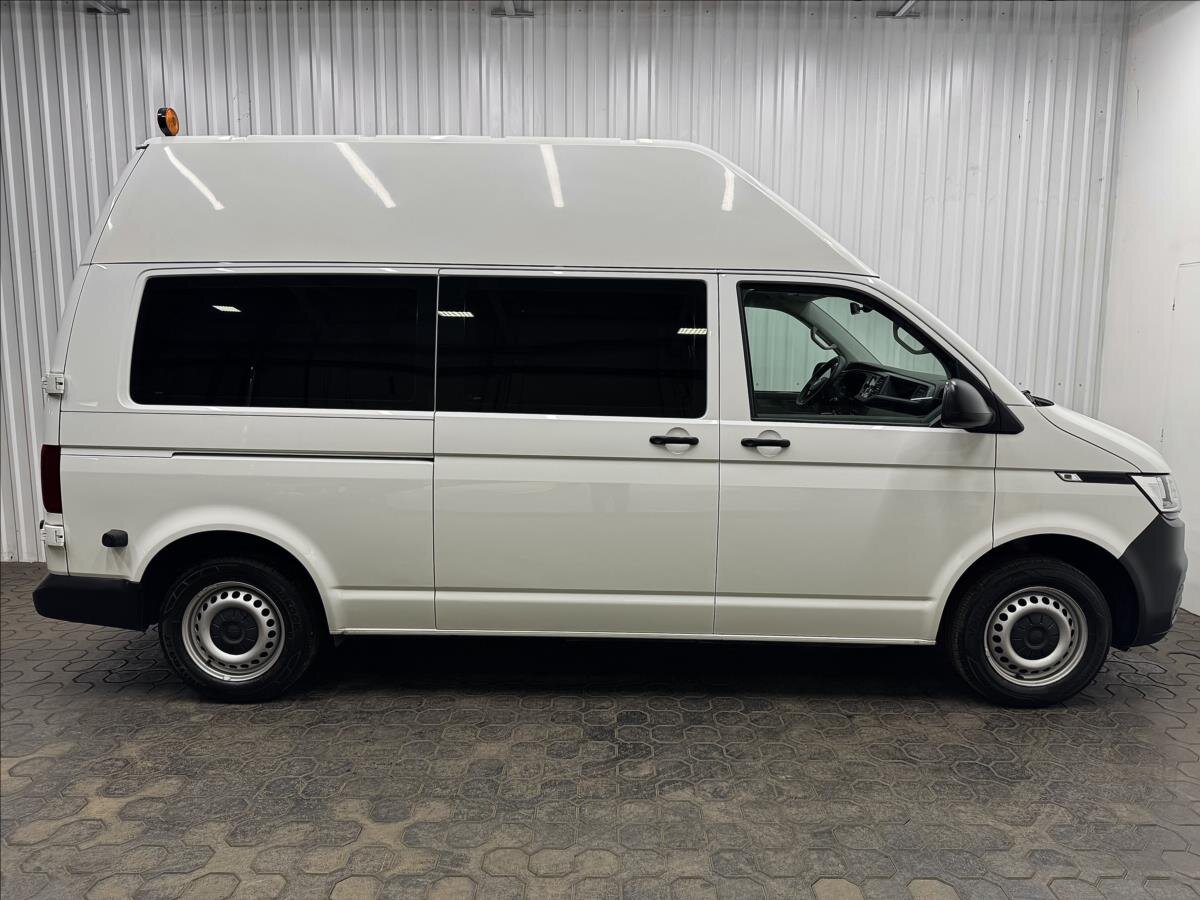 Volkswagen Transporter Kombi 2,0 l 81 kw