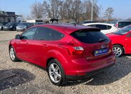 Ford Focus Hatchback 998,0 92 kw