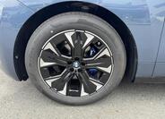 BMW iX 4