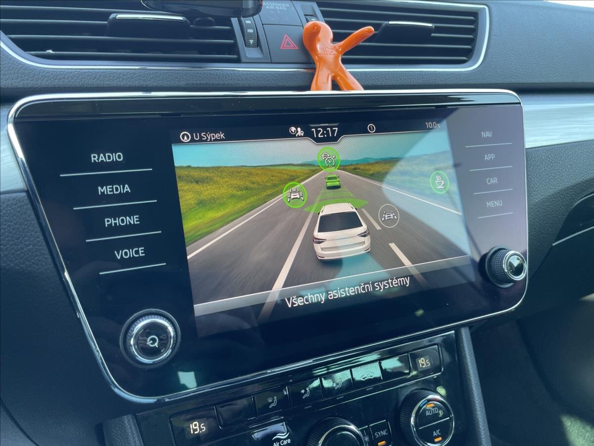 Škoda Superb Kombi 2,0 l 110 kw