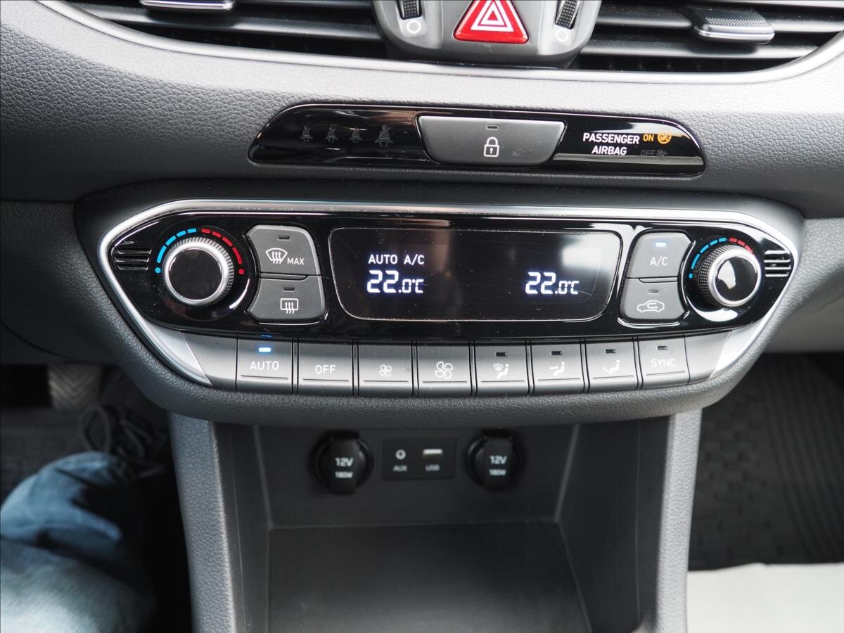 Hyundai i30 Kombi 1,4 l 103 kw