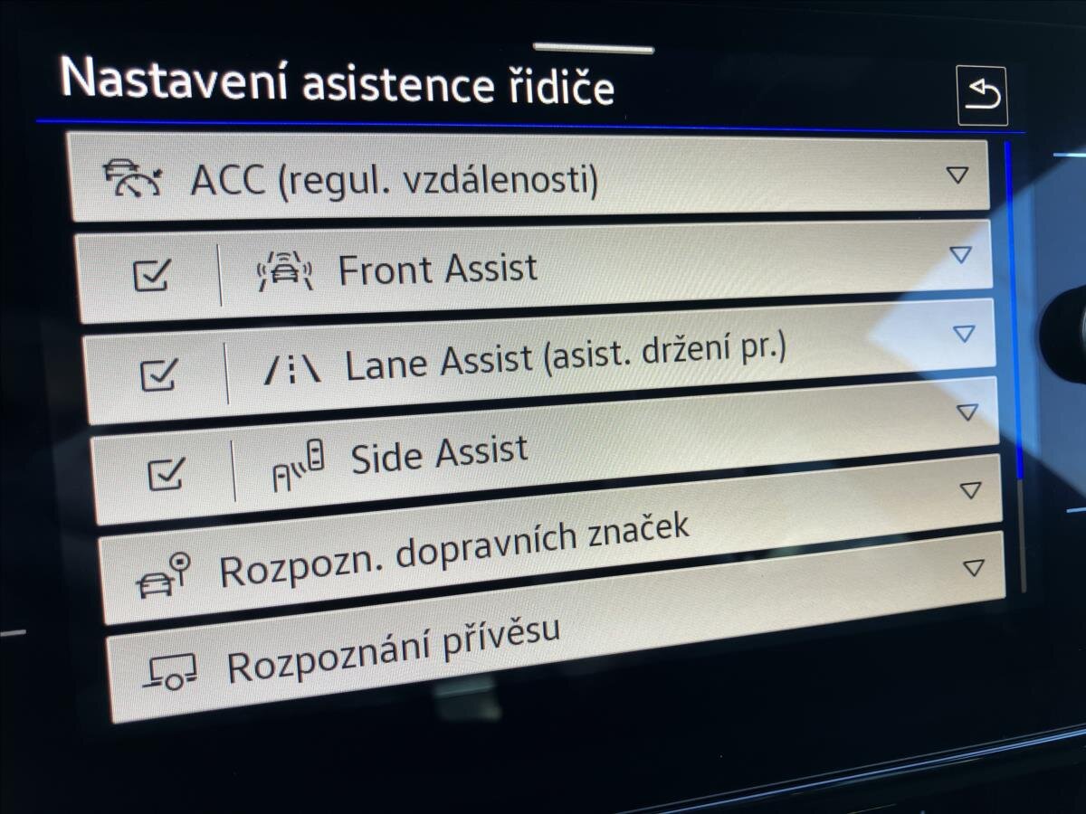 Volkswagen Arteon Kombi 2,0 l 147 kw