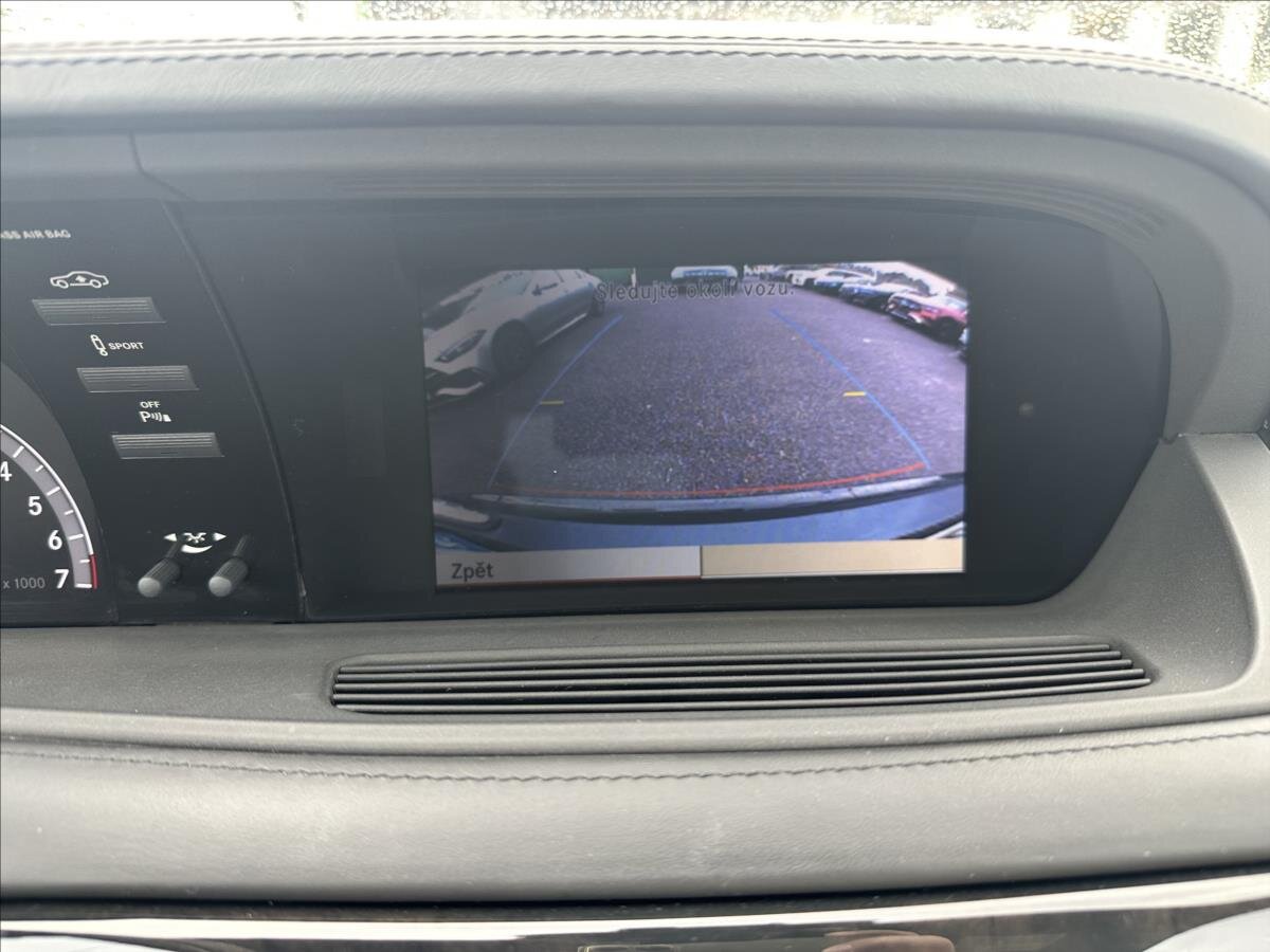 Mercedes-Benz CL Kupé 4,7 l 320 kw