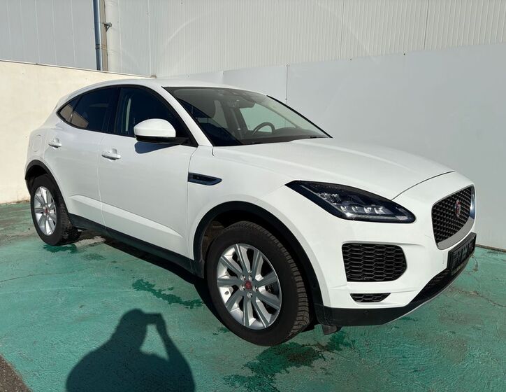 Jaguar F-Pace 1