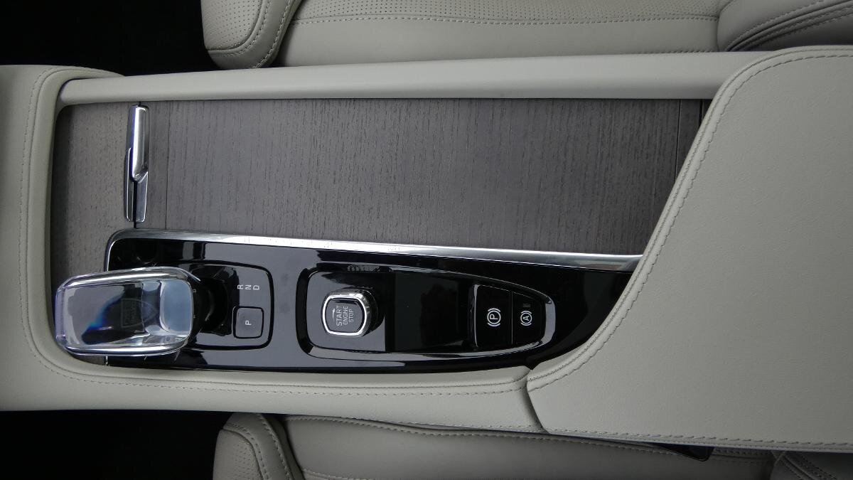 Volvo XC90 SUV / Terénní 2,0 l 173 kw