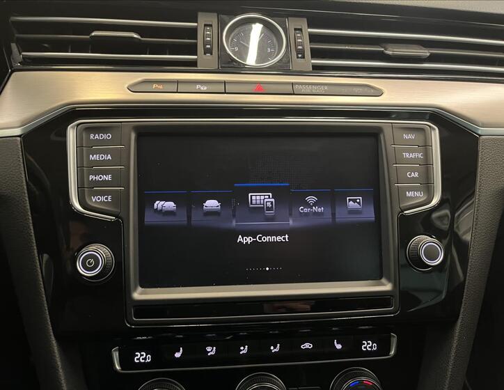 Volkswagen Passat 10