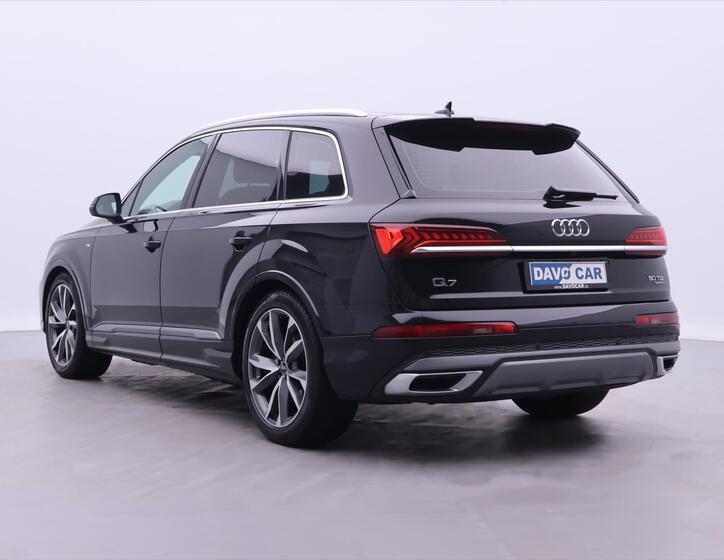 Audi Q7 5