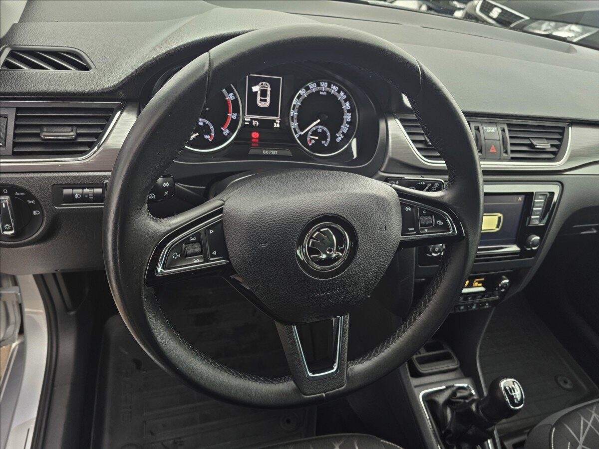 Škoda Rapid Hatchback 999,0 70 kw