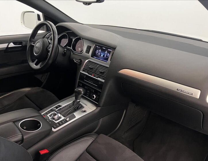 Audi Q7 SUV / Terénní 3,0 l 180 kw