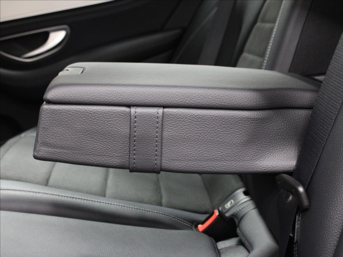 Mercedes-Benz Třídy E