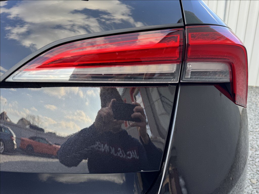 Škoda Scala Hatchback 1,5 l 110 kw