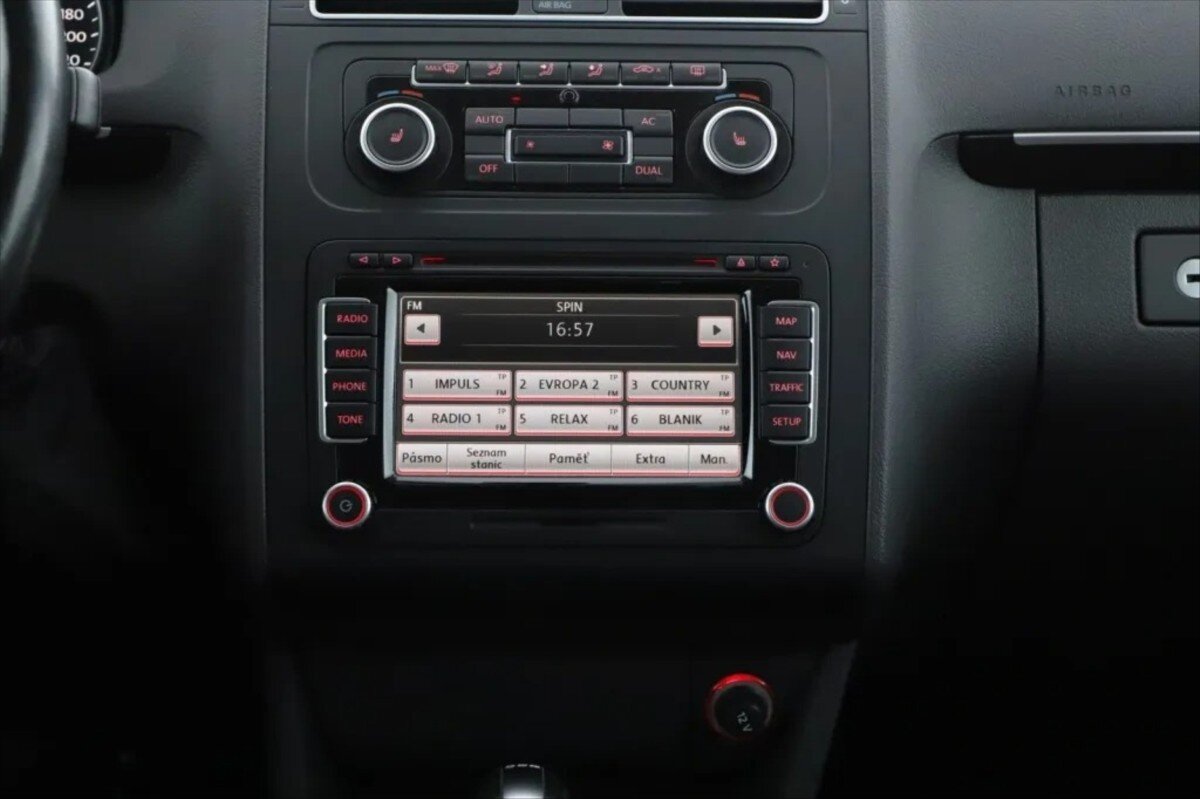 Volkswagen Tiguan SUV / Terénní 0,0 77 kw