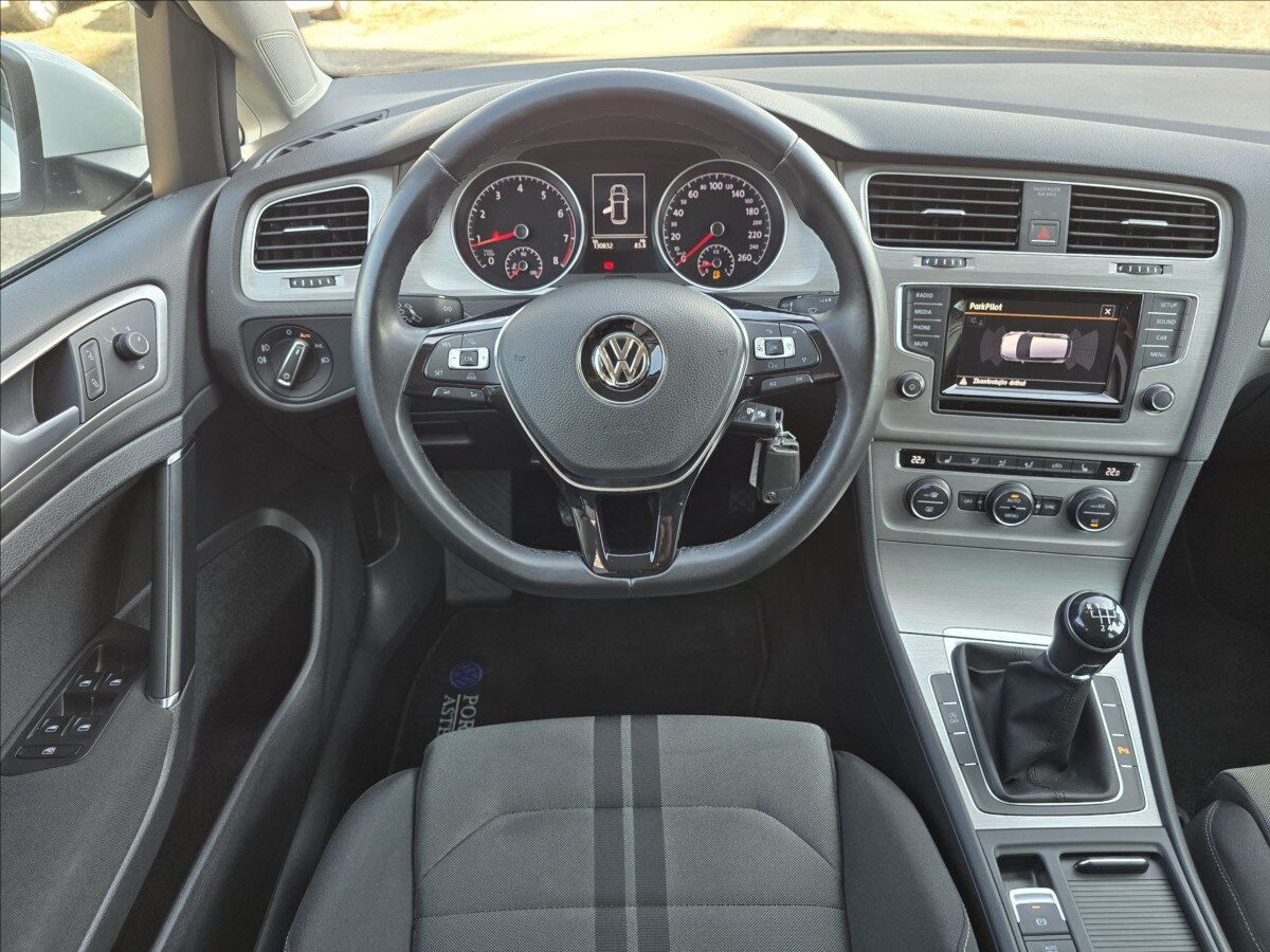 Volkswagen Golf Hatchback 1,2 l 63 kw