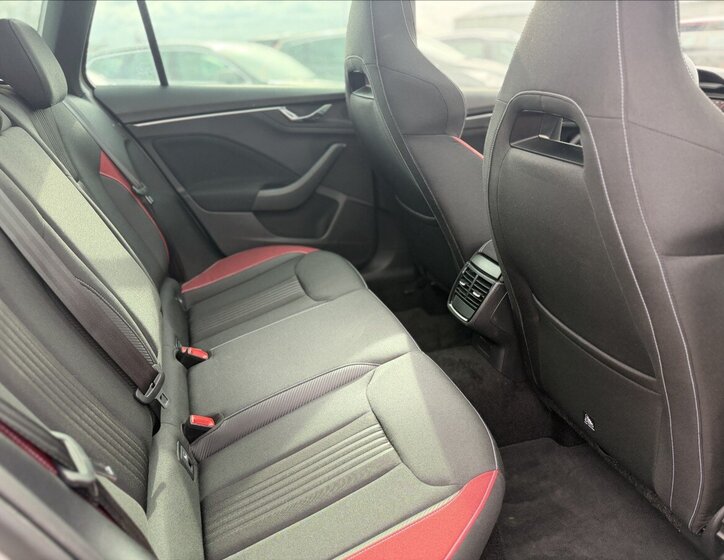 Škoda Kamiq SUV / Terénní 1,5 l 110 kw