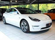Tesla Model 3 1