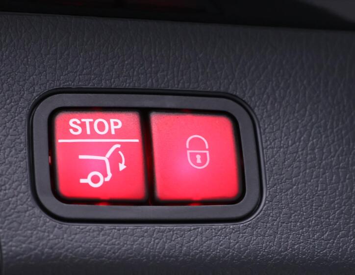 Mercedes-Benz GLB 44