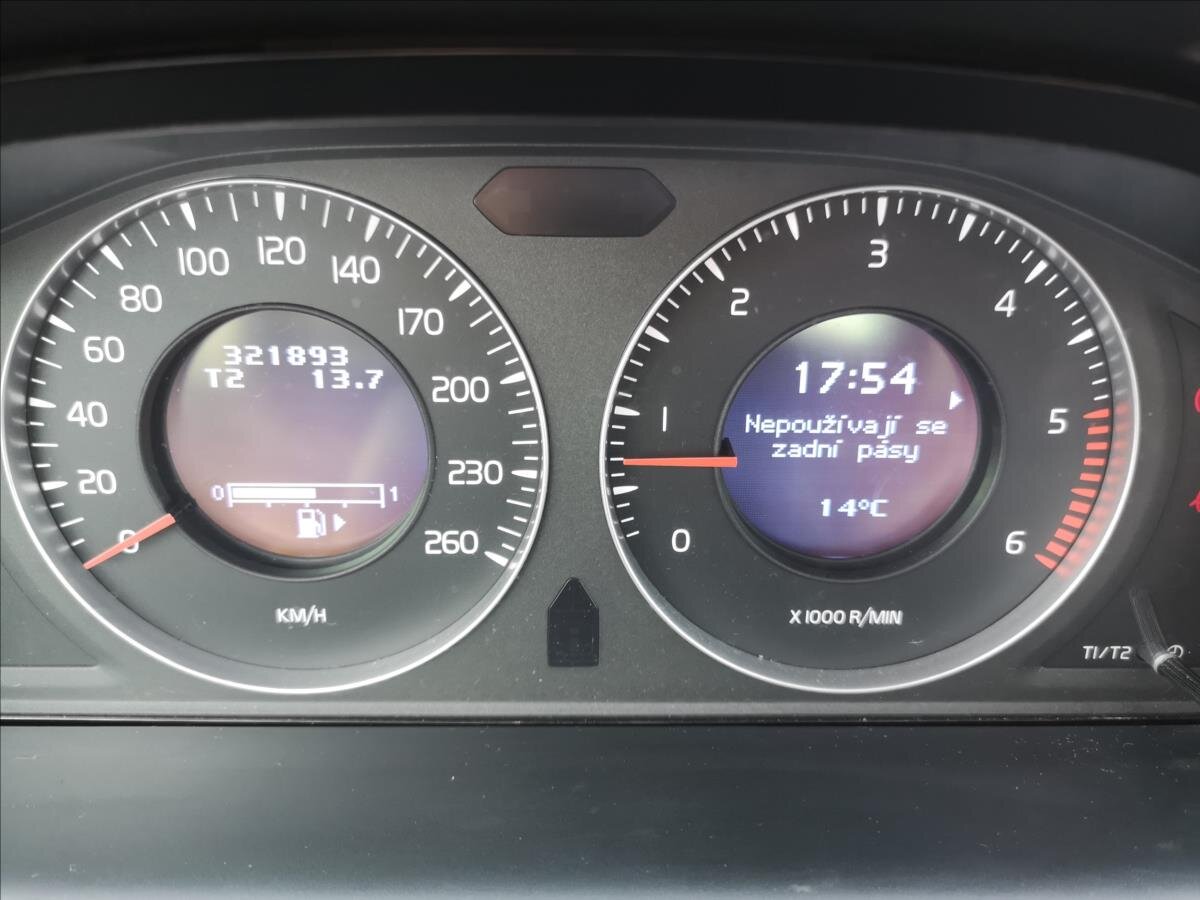 Volvo XC60 Kombi 2,4 l 136 kw