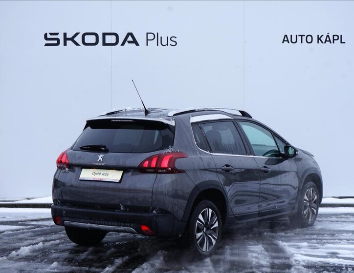 Peugeot 2008 SUV / Terénní 1,2 l 81 kw