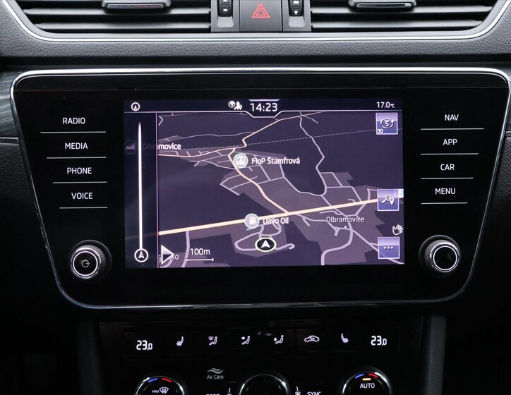 Škoda Superb Liftback 1,5 l 110 kw