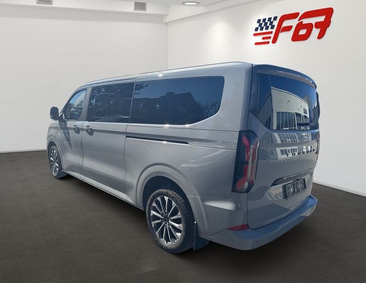 Ford Tourneo Custom 4