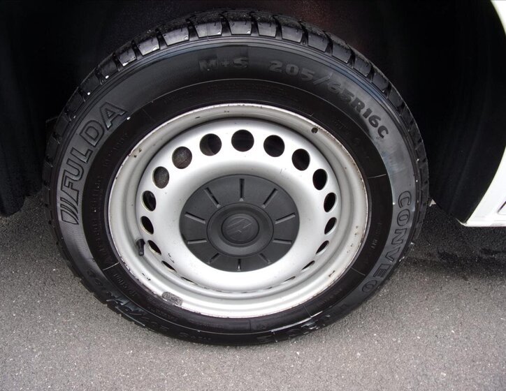 Volkswagen Transporter Kombi 2,0 l 75 kw