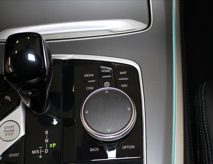 BMW X5 SUV / Terénní 3,0 l 245 kw