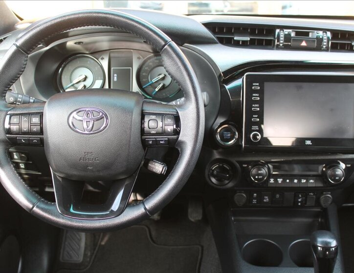 Toyota Hilux Pick-up 2,8 l 150 kw